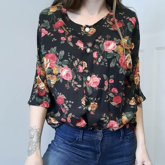 Vintage floral patterned button up blouse - Picture 3 of 5